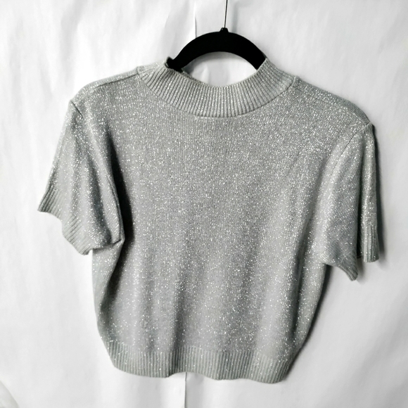 Willow Ridge Sweater and Shirt. - Picture 7 of 10